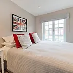 *Newly Renovated 2-Bed In Heart Of Notting Hill*