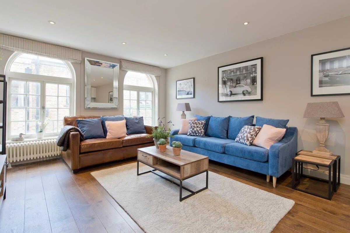 *newly Renovated 2-bed In Heart Of Notting Hill*